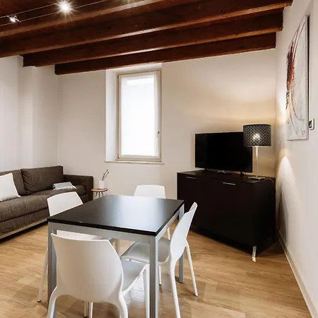 Ah Palazzo Stazione Aparthotel Brescia